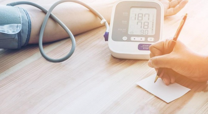 Penyebab Hipertensi Pagi hari: Fakta, Penyebab, Risiko, Gejala, dan Pengobatan