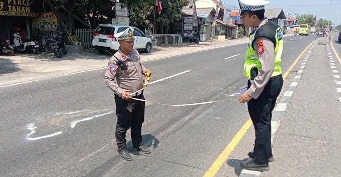 Tragedi Kecelakaan Menyayat Hati di Kabupaten Indramayu: Dua Pelajar Tewas, Satu Luka Parah