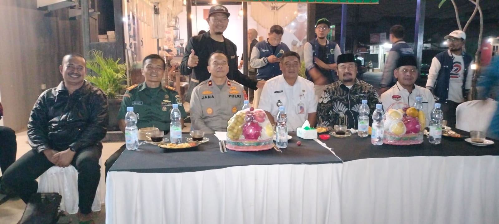 Cegah Tawuran: Wadanramil 06/KD dan Tokoh Betawi Gelar Ngopi Bareng