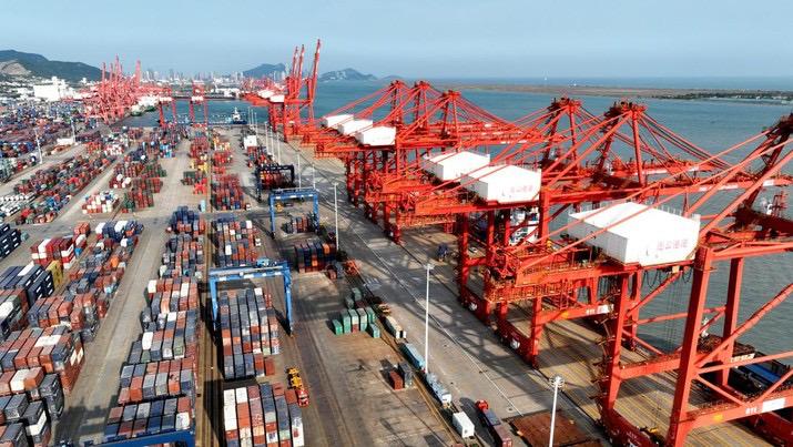Import Komoditas dari China Menurun: Ketergantungan dan Perubahan Neraca Perdagangan