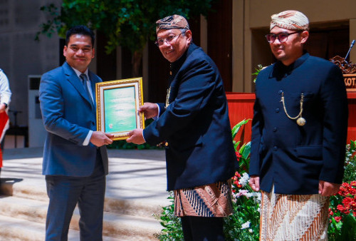 Benyamin Davnie Ungkap Capaian dan Prestasi di Rapat Paripurna HUT ke-15 Kota Tangerang Selatan