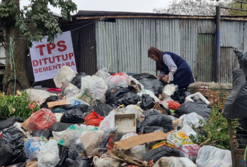 Dampak Penutupan TPS di Kota Bandung: Gundukan Sampah Memicu Kontroversi
