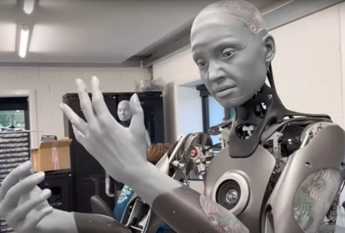 Robot Paling Canggih Robot Humanoid 'Ameeca' Ramal Keadaan Manusia 100 Tahun ke Depan, Seperti Apa?